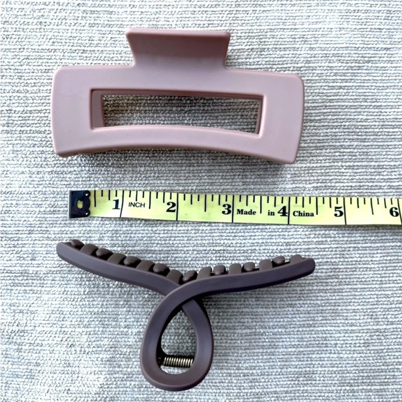 4 New Large Hair Clips / Claw Clips - Picture 4 of 6